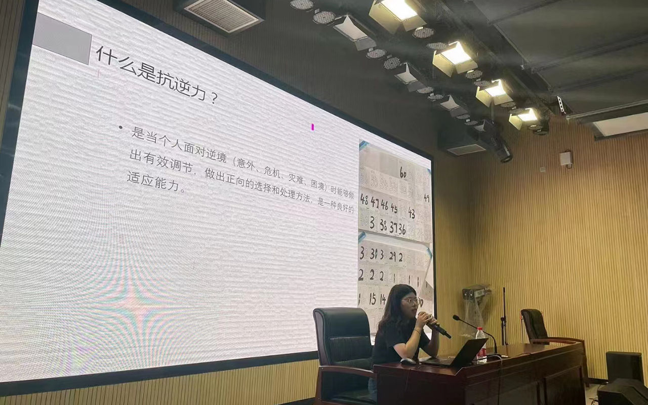 休宁董玉娣中学